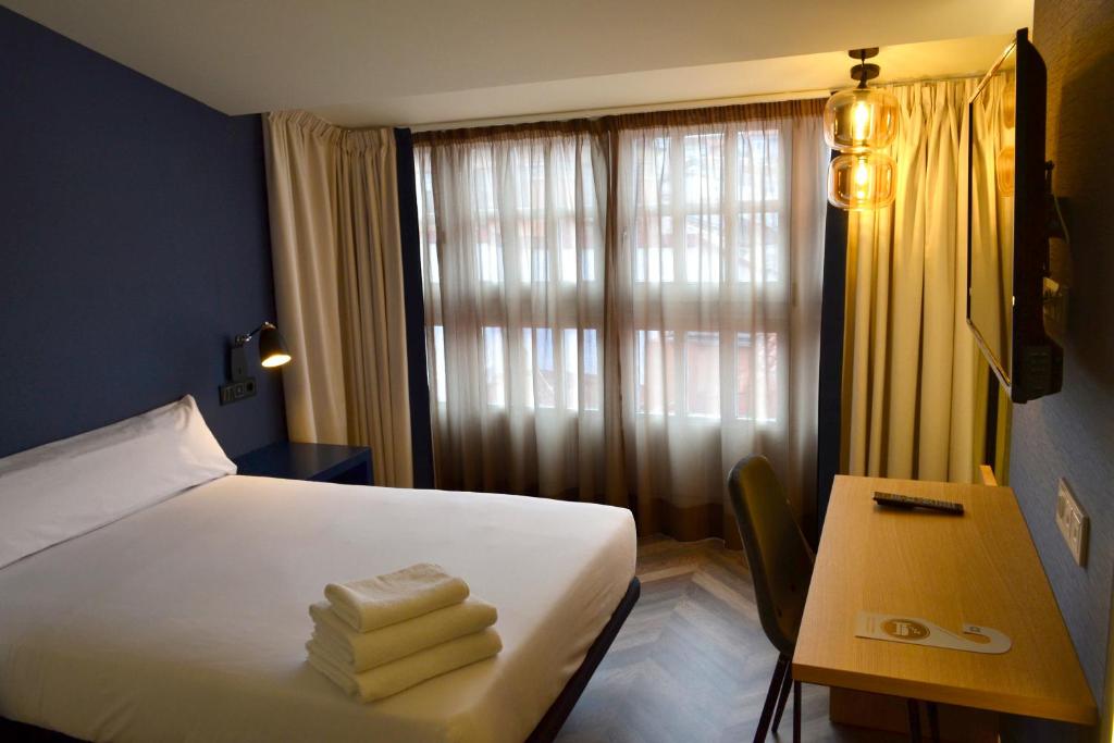 Двухместный (Стандартный двухместный номер с 1 кроватью) отеля Hotel Alda Galería Coruña, А-Корунья