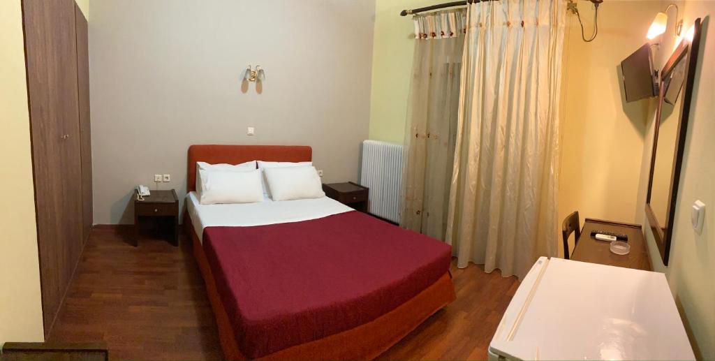 Двухместный (Двухместный номер с 1 кроватью) отеля Ξενοδοχείο Acropol, Лариса