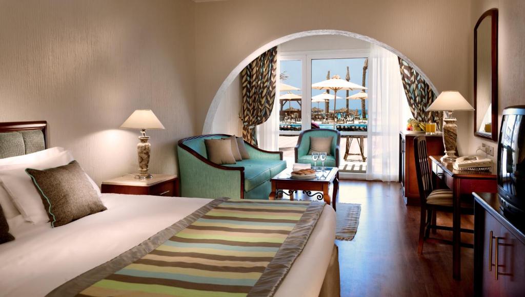 Двухместный (Специальное предложение - Улучшенный двухместный номер с 1 кроватью - Только для граждан и резидентов Египта) курортного отеля Iberotel Borg El Arab, Александрия