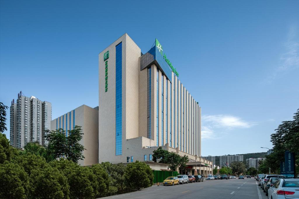 Отель Holiday Inn Baoji Central, Баоцзи