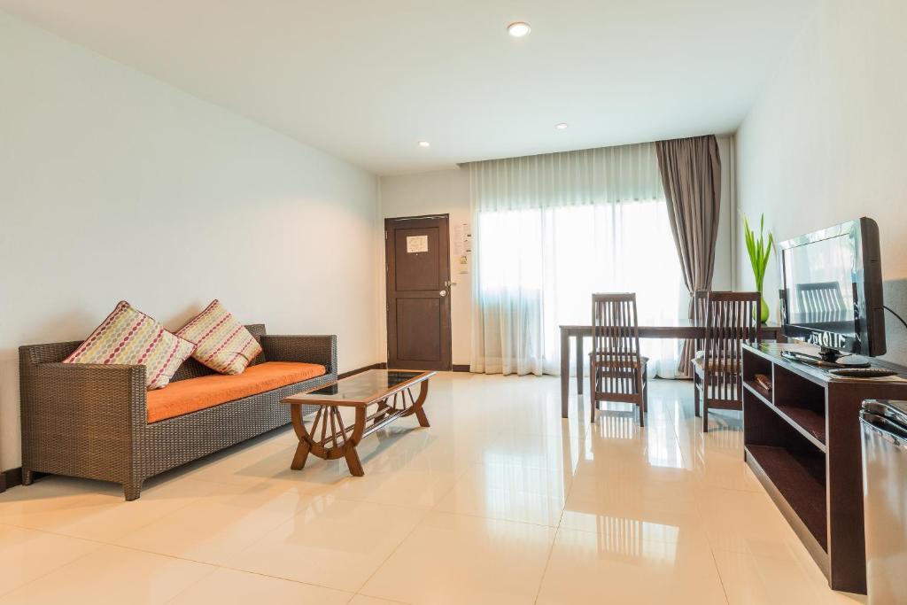 Четырехместный (Семейный номер с 2 спальнями) курортного отеля Krabi Aquamarine Resort & Spa, Краби