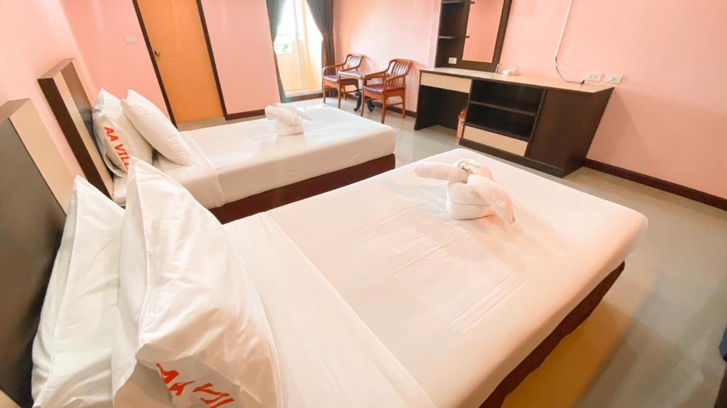 Двухместный (Улучшенный двухместный номер с 2 отдельными кроватями) отеля AA Pattaya Ville, Паттайя