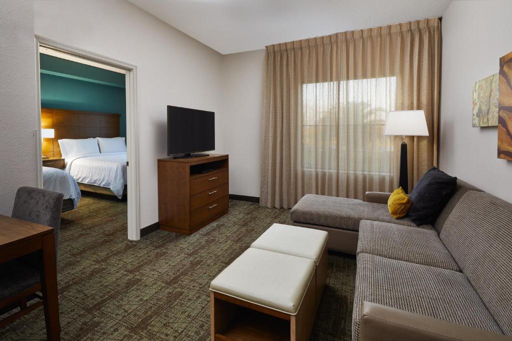 Сьюит (Люкс с 1 спальней), Staybridge Suites Orlando South, an IHG Hotel