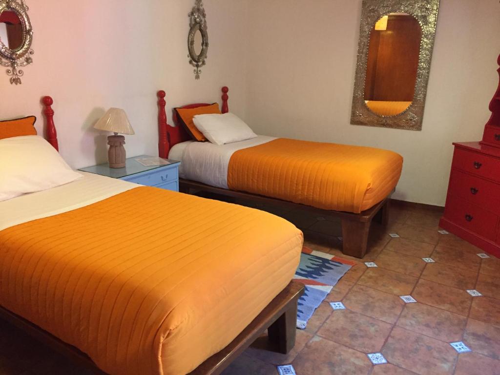 Двухместный (Двухместный номер с 2 отдельными кроватями) отеля El Zopilote Mojado, Гуанахуато