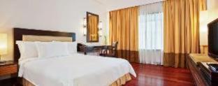 Двухместный (Premium Quarantine Packages - Deluxe Double or Twin Room) отеля Impiana KLCC Hotel, Куала-Лумпур