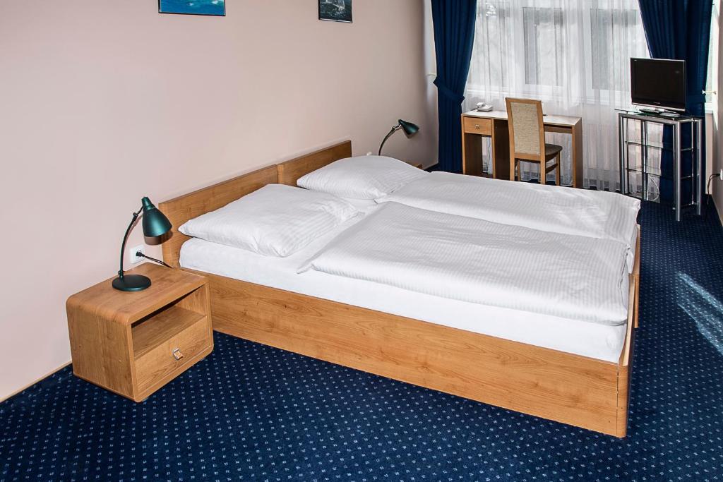 Двухместный (Двухместный номер с 1 кроватью или 2 отдельными кроватями) отеля Garni Zlín, Злин