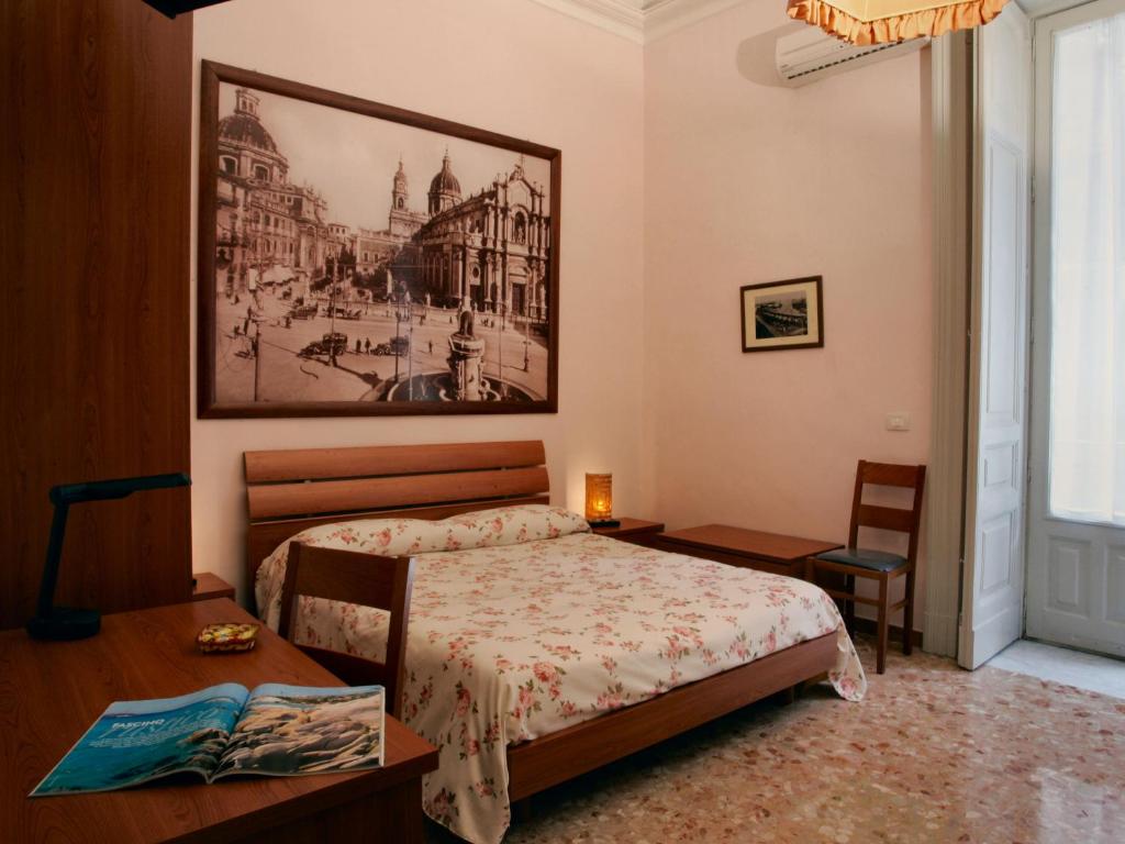Трехместный (Трехместный номер) отеля Picone Bed&Breakfast, Катания