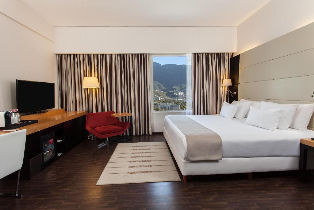 Двухместный (Двухместный номер «Премиум» с 1 кроватью) отеля NH Collection Monterrey San Pedro, Монтеррей