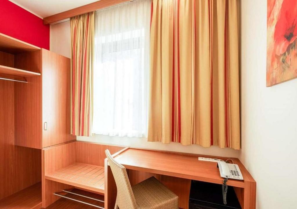 Двухместный (Стандартный двухместный номер с 1 кроватью или 2 отдельными кроватями) отеля Star Inn Hotel Budapest Centrum, by Comfort, Будапешт
