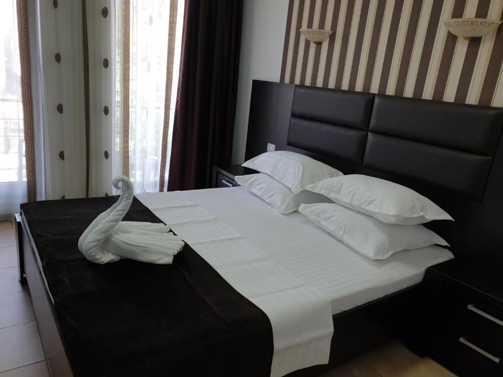 Двухместный (Двухместный номер с 1 кроватью, балконом и видом на улицу) отеля Hotel Solea Beach, Мамая