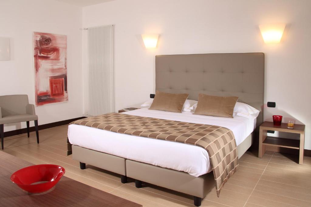 Двухместный (Улучшенный двухместный номер с 1 кроватью или 2 отдельными кроватями) отеля Residence Hotel Parioli, Рим