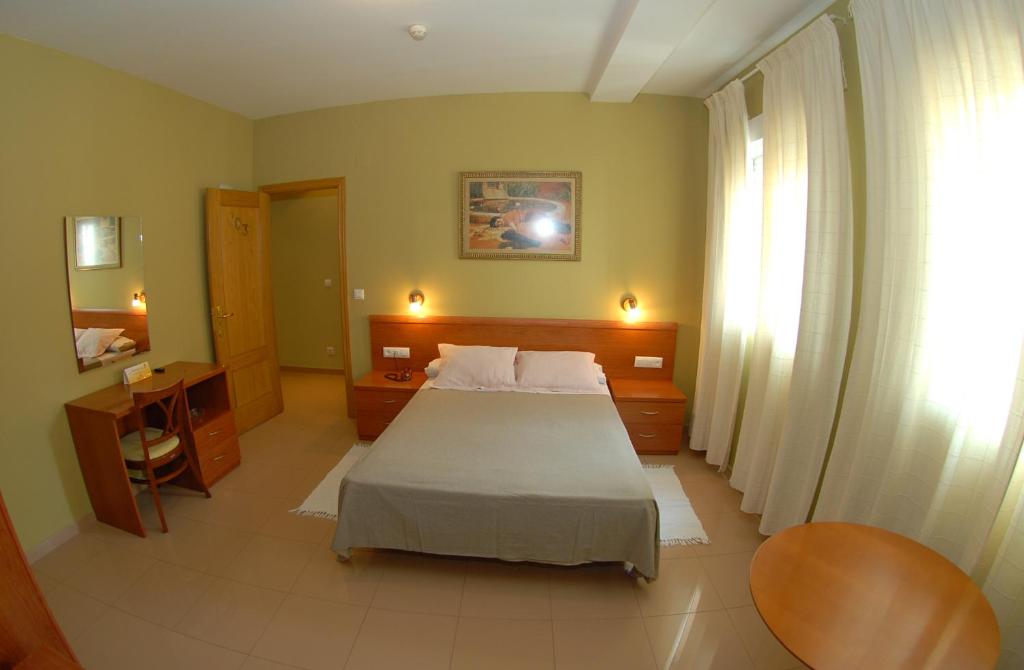 Двухместный (Стандартный двухместный номер с 1 кроватью) отеля Hotel Dora, Саламанка (Кастилия и Леон)