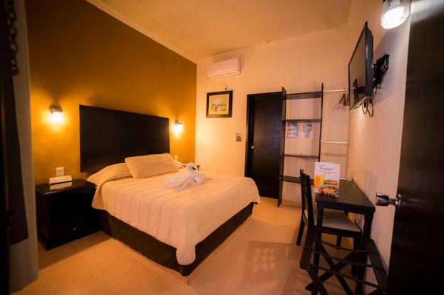 Двухместный (Номер с кроватью размера «king-size») отеля Hotel Marlon, Четумаль