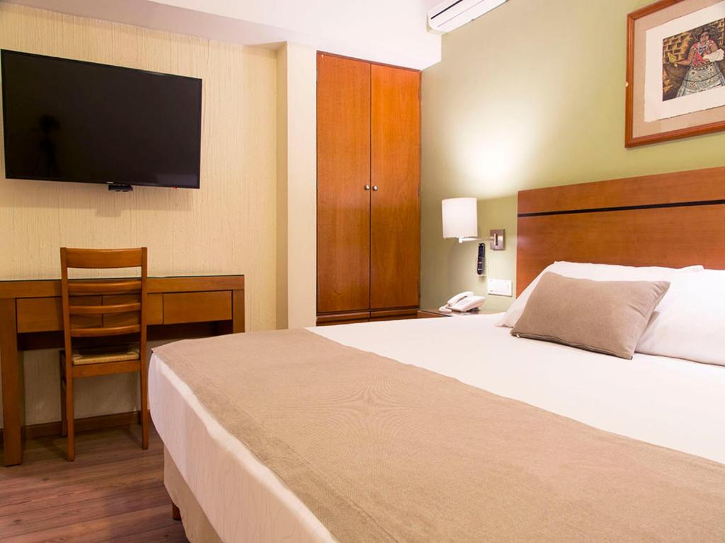 Двухместный (Двухместный номер с кроватью размера «king-size») отеля Hotel Abu, Оахака-де-Хуарес