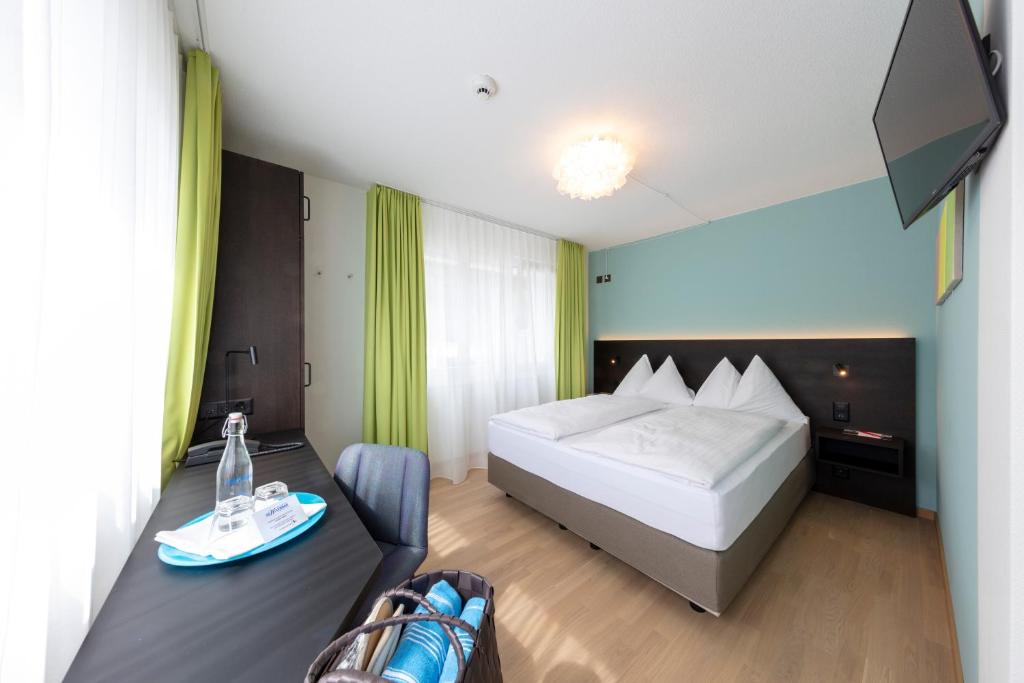 Двухместный (Двухместный номер с небольшой двуспальной кроватью) отеля Seehotel Wilerbad, Санкт-Галлен