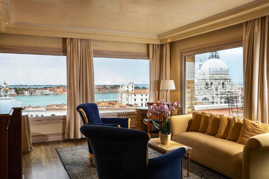Сьюит (Президентский люкс) отеля Bauer Palazzo, Венеция