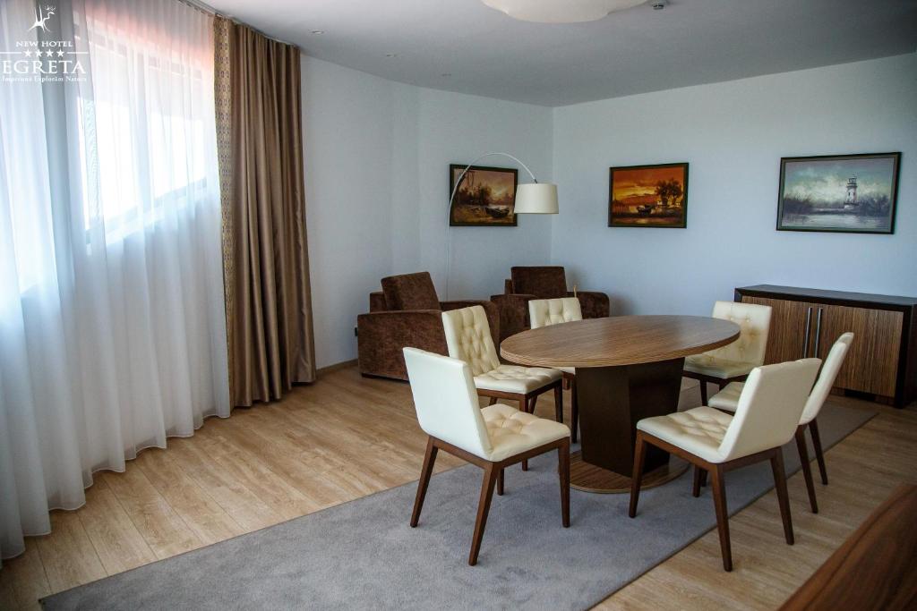 Апартаменты (Апартаменты с 2 спальнями) отеля New Hotel Egreta, Тулча