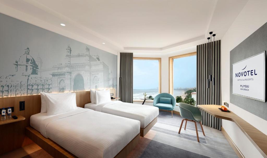 Двухместный (Улучшенный двухместный номер с 2 отдельными кроватями и видом на океан) отеля Novotel Mumbai Juhu Beach, Мумбай