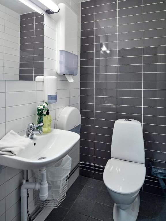 Четырехместный (Четырехместный номер с ванной комнатой) хостела Göteborg Hostel, Гетеборг