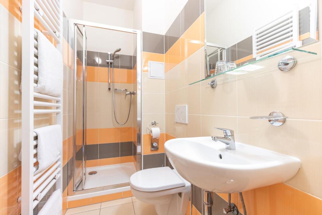 Двухместный (Double Room with Private Bathroom -  Annex) отеля Vila Lanna, Прага