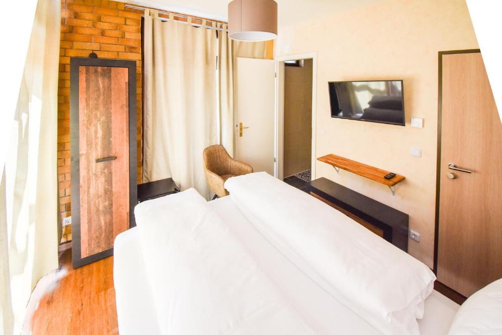 Двухместный (Двухместный номер с 1 кроватью и собственной ванной комнатой), Pension Sena