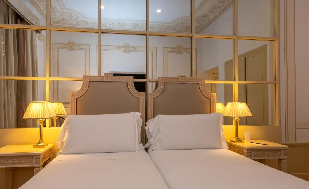 Двухместный (Улучшенный номер) отеля Grand Hotel Ritz, Рим