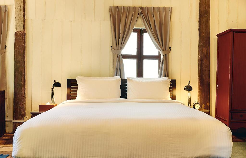 Семейный (Two Bedroom - Plantation House 3) курортного отеля Temple Tree Resort, Лангкави