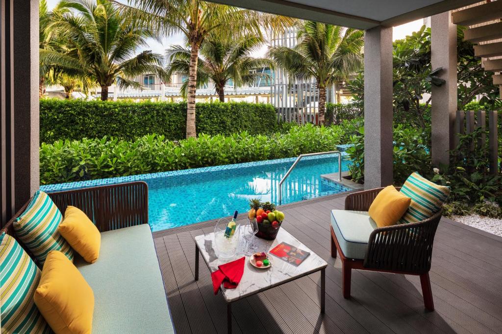 Двухместный (Номер с кроватью размера «king-size», право посещения бассейна и лаунджа) отеля Pullman Phu Quoc Beach Resort, Дуонг-Донг