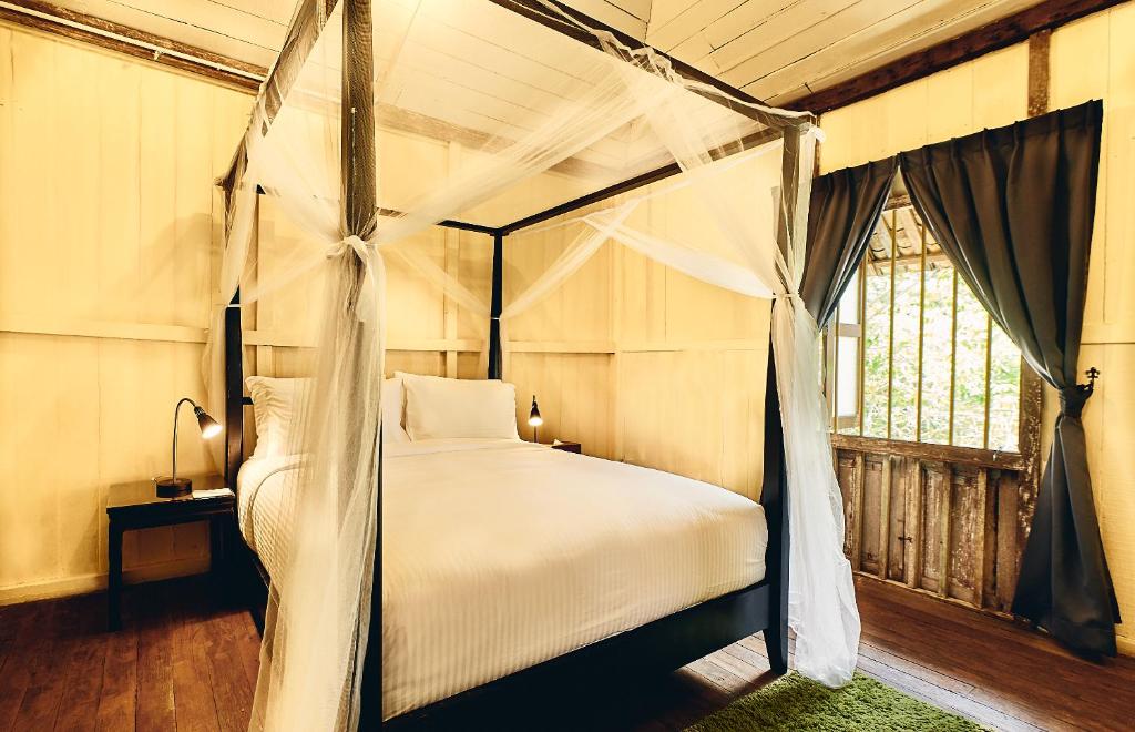 Сьюит (Two-Bedroom Suite - Plantation House 6) курортного отеля Temple Tree Resort, Лангкави