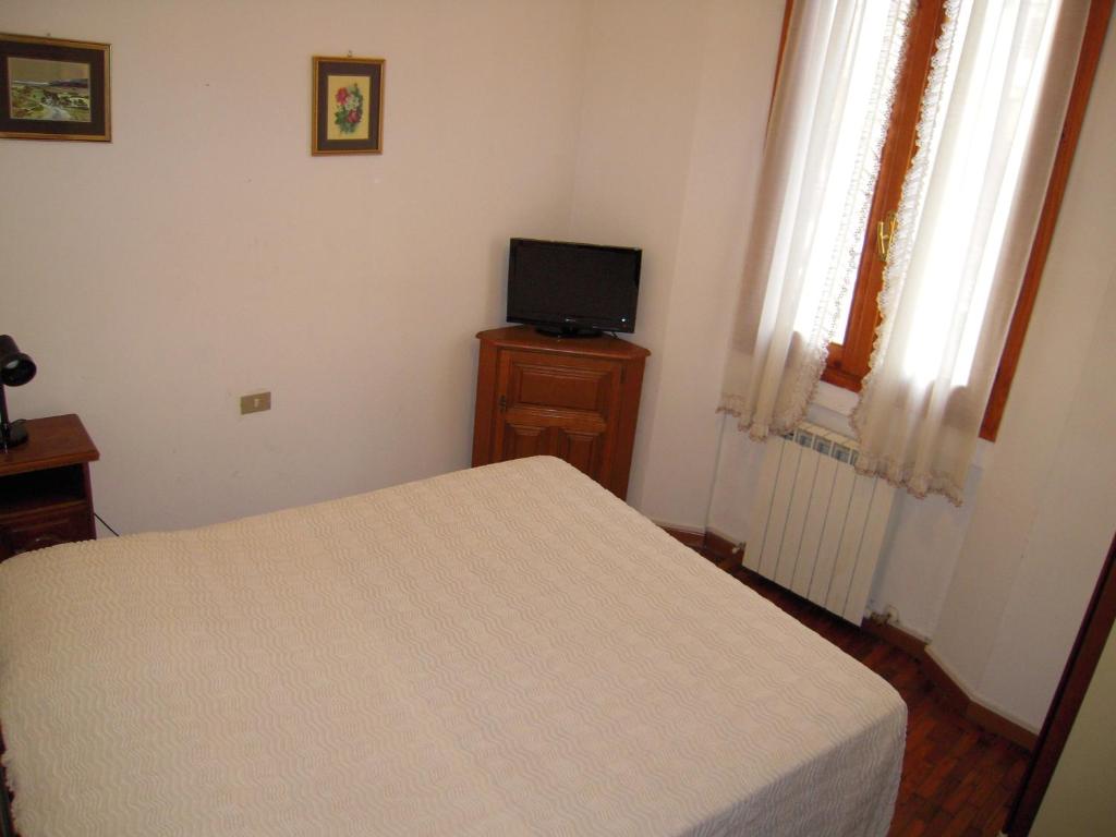 Двухместный (Двухместный номер с 1 кроватью) гостевого дома Riva Reno GuestHouse, Болонья