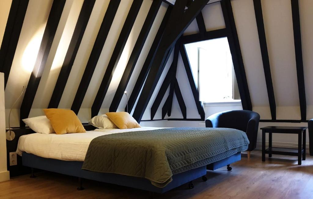 Двухместный (Роскошный двухместный номер с 1 кроватью) отеля City Hotel Nieuw Minerva, Лейден