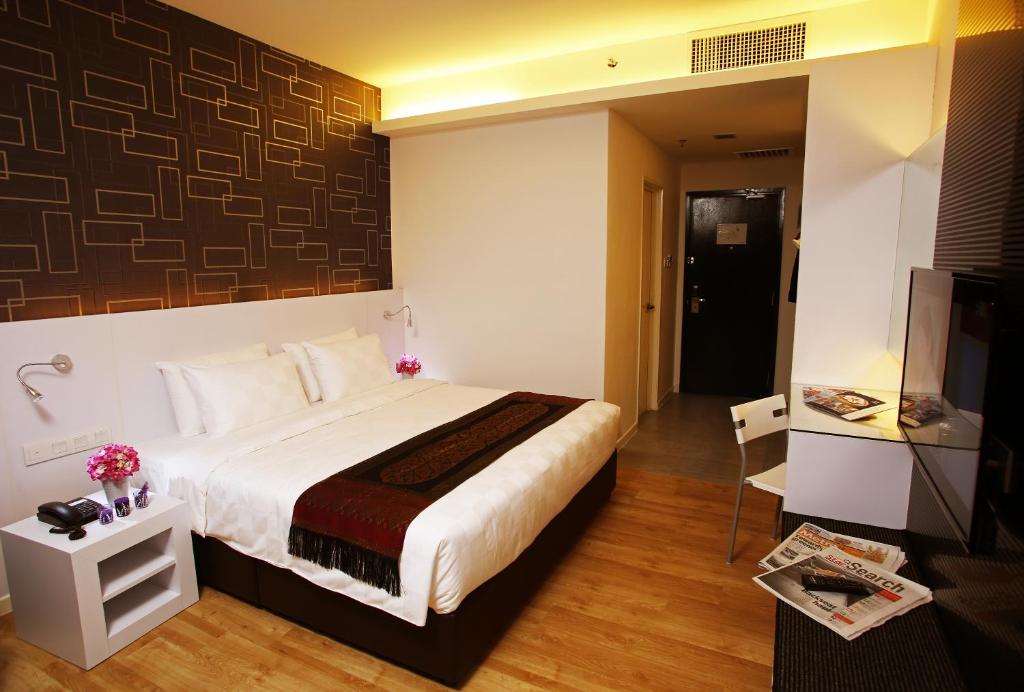 Сьюит (Представительский люкс) отеля Cairnhill Hotel Kuala Lumpur, Куала-Лумпур