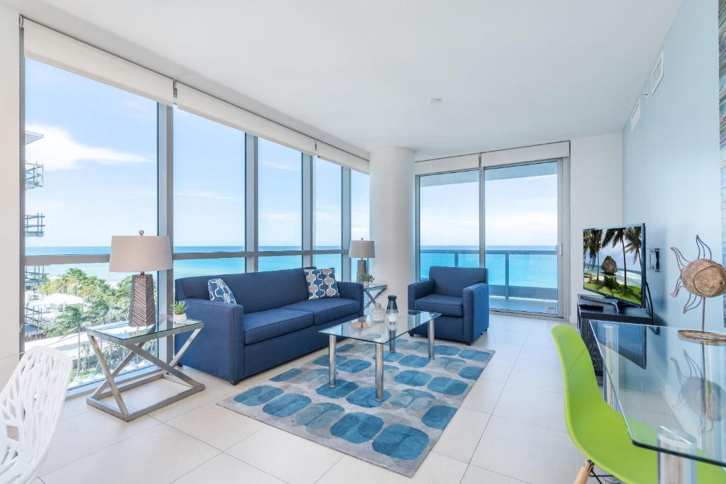 Апартаменты (Угловые апартаменты с 1 спальней - Рядом с океаном) апартамента Churchill Suites Monte Carlo Miami Beach, Майами-Бич