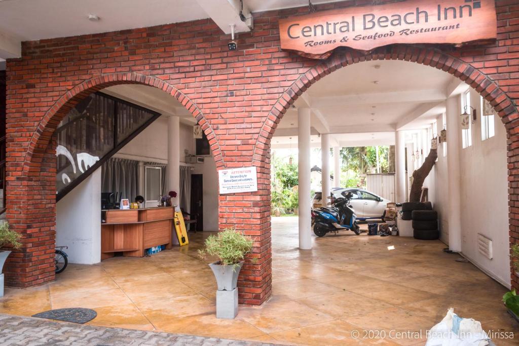 Central Beach Inn