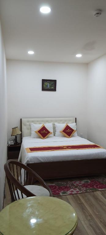 Двухместный (Улучшенный двухместный номер с 1 кроватью) отеля 7s Anh Duc 2 Hotel Binh Duong, Хошимин