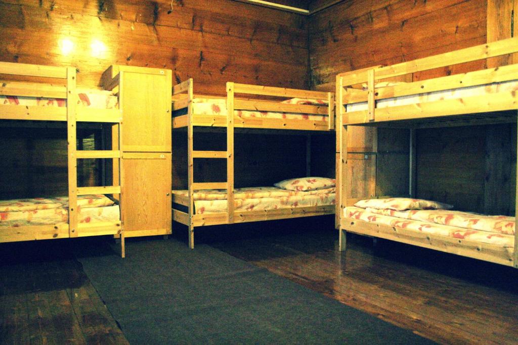 Номер (Кровать в общем 8-местном номере для мужчин и женщин) хостела Hostel Stara Polana, Закопане