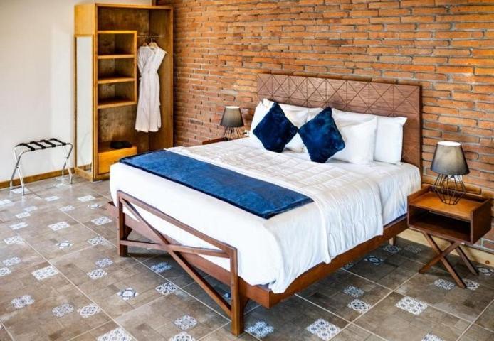 Двухместный (Номер с кроватью размера king-size – Подходит для гостей с ограниченными физическими возможностями) отеля OJO AZUL RESORT, Валье-де-Гуадалупе