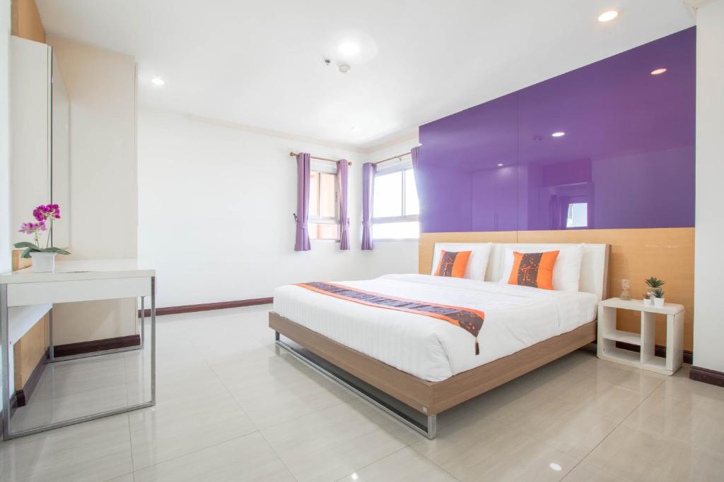 Семейный (Семейный люкс с 2 спальнями) апарт-отеля Teja Lake View, Бангкок