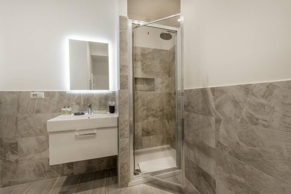 Апартаменты (Апартаменты с 2 спальнями - Via Cusani 1), Milan Royal Suites - Centro