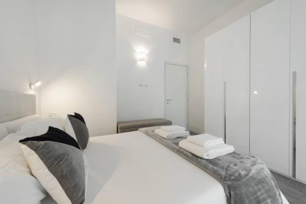 Апартаменты (Апартаменты с 2 спальнями - Via Cusani 1), Milan Royal Suites - Centro