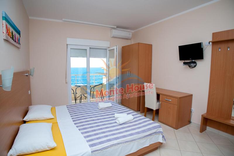 Двухместный (Двухместный номер с 1 кроватью или 2 отдельными кроватями и видом на море) гостевого дома Apartments Lux Lukic, Утеха