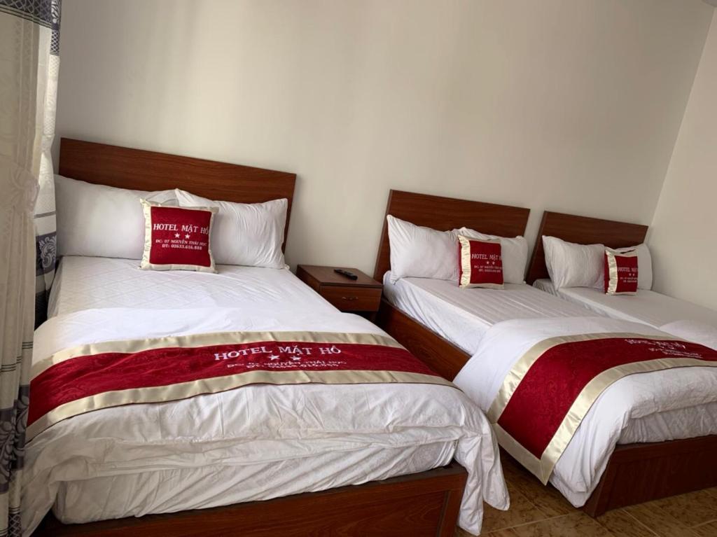 Номер (Общий шестиместный номер для мужчин и женщин) отеля Hotel Villa Mặt Hồ, Далат
