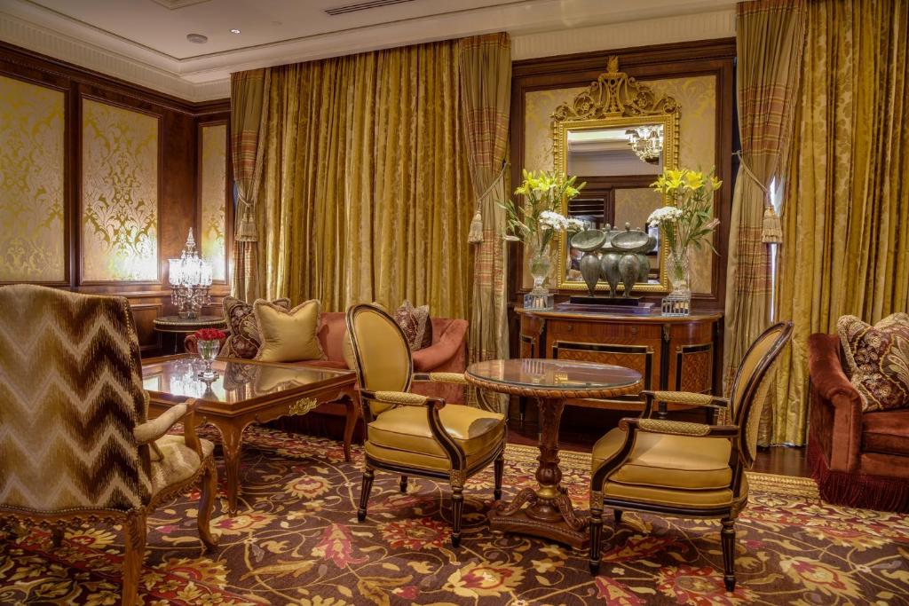 Двухместный (Royal Club Room with Lounge Access including cocktail hours), The Leela Palace New Delhi