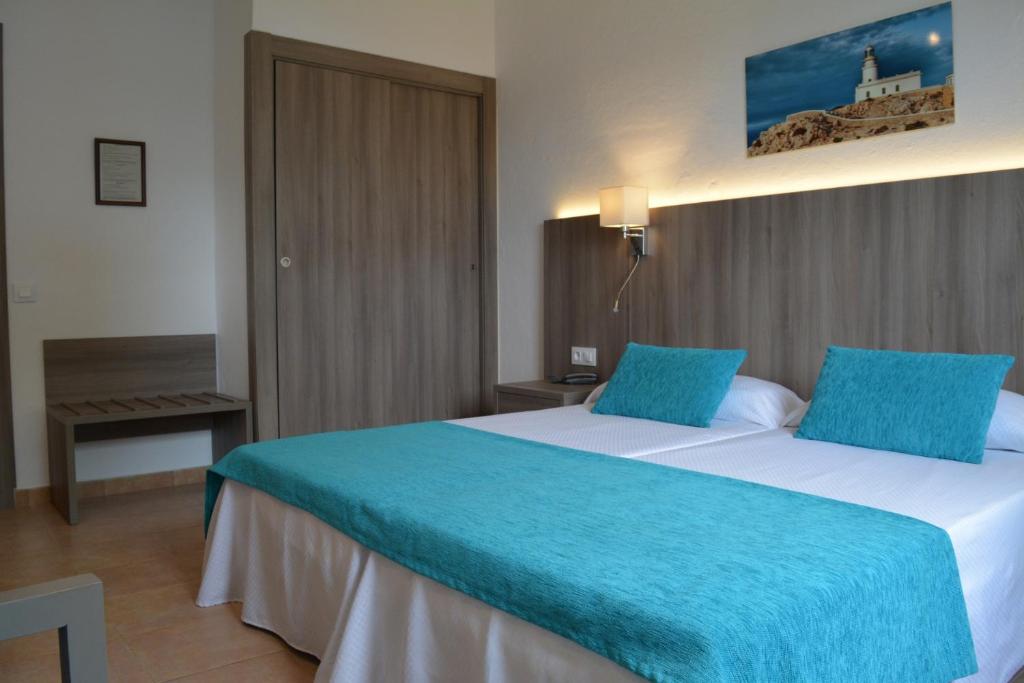 Двухместный (Двухместный номер с 2 отдельными кроватями) отеля Hotel del Almirante, Маон