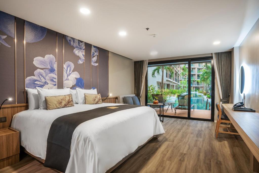 Двухместный (Улучшенный номер с доступом к бассейну) курортного отеля La Flora Resort & Spa Khao Lak, Кхаулак