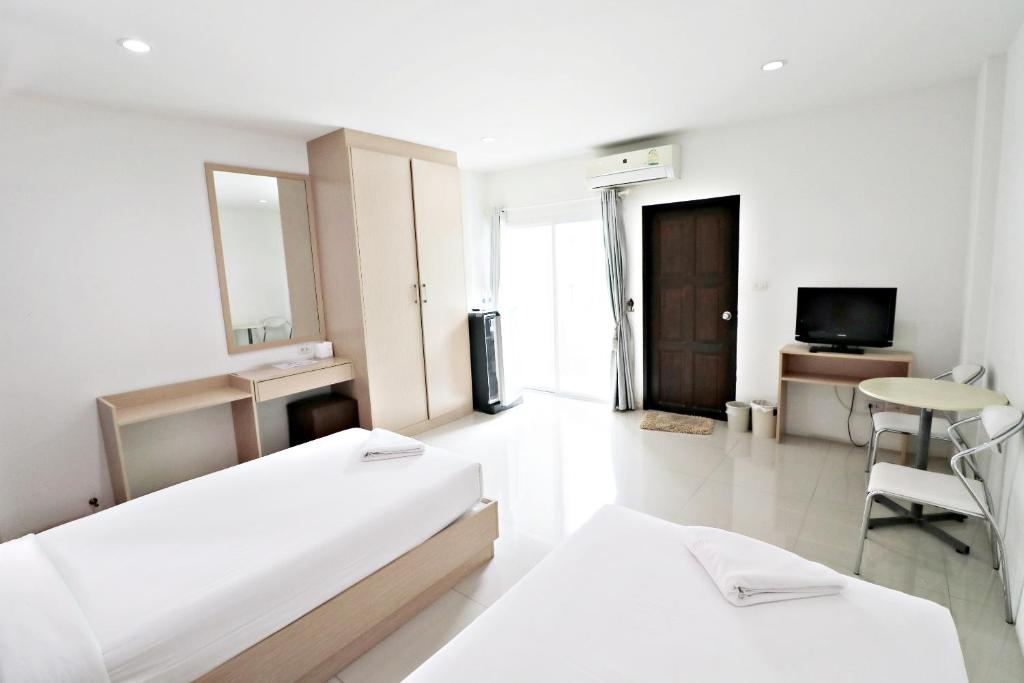 Двухместный (Двухместный номер Делюкс с 2 отдельными кроватями) отеля Hua HIn-iRooms, Хуахин