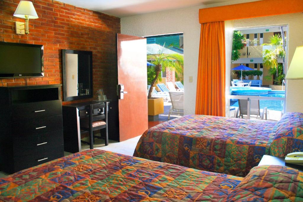 Двухместный (Стандартный двухместный номер с 1 кроватью) отеля Hotel Azteca Inn, Масатлан