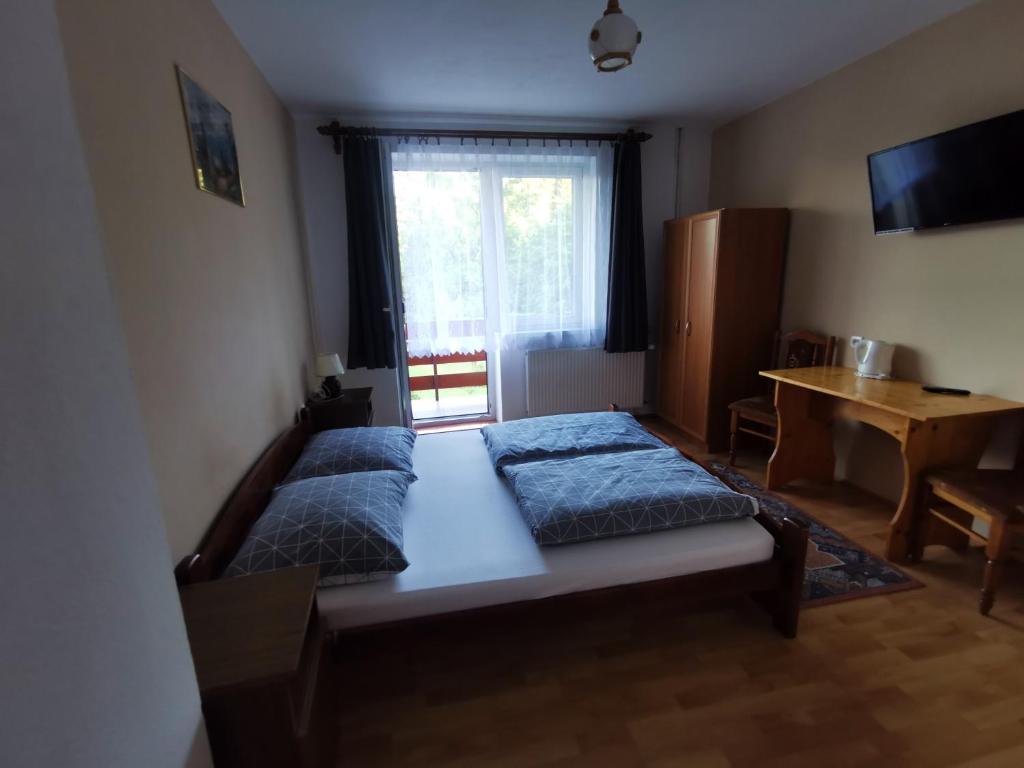 Двухместный (Двухместный номер с 1 кроватью и собственной ванной комнатой) отеля Agroturystyka u Beaty, Корбелюв