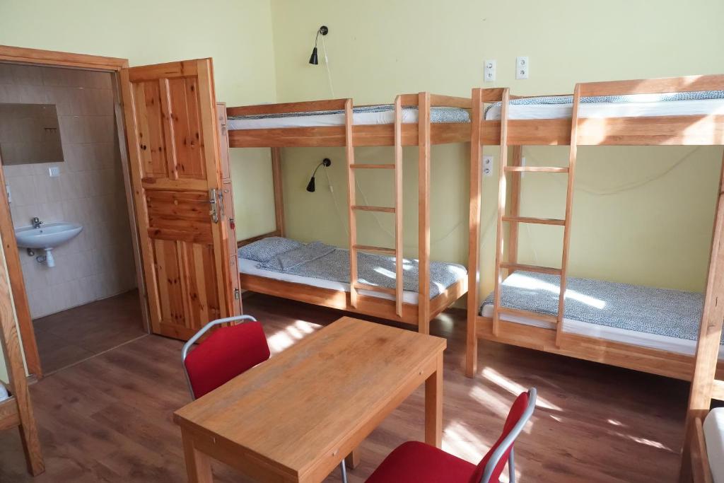 Номер (Односпальная кровать в общем номере с 10 кроватями) хостела Hostel4u, Гданьск