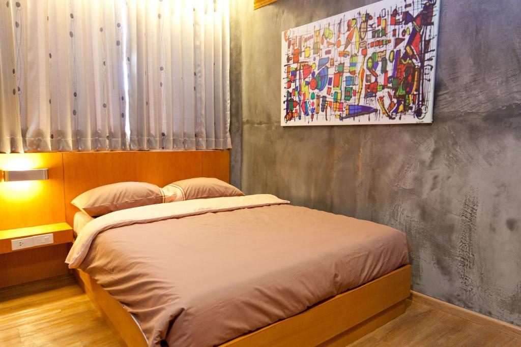 Двухместный (Улучшенный двухместный номер с 1 кроватью) гостевого дома Chaphone Guesthouse, Пхукет
